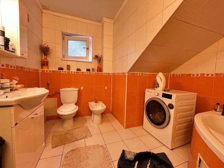 Pantelimon-Intrarea Câmpului Vila P+1+M 280MP,LOT 565MP Panouri fotovoltaice!