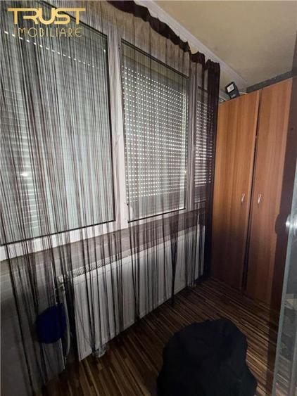 3 camere l 2 bai l Intre Lacuri l Parcare