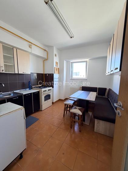 Apartament cu 2 camere decomandat, situat în zona Nicolina – CUG - 14