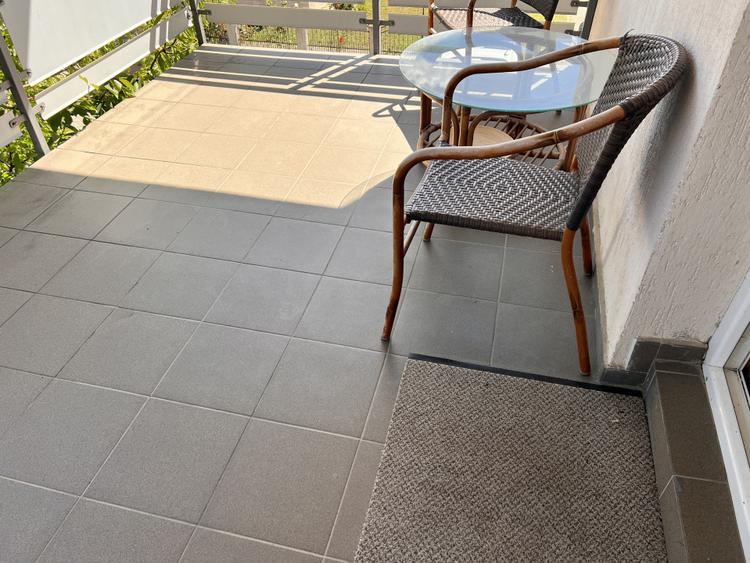 Garsoniera bloc nou str colinei zona cl poplacii et 2 lift terasa