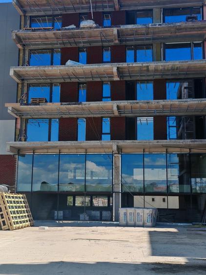 Spatiu comercial parter si supanta, in imobil nou, predare 2026!!!