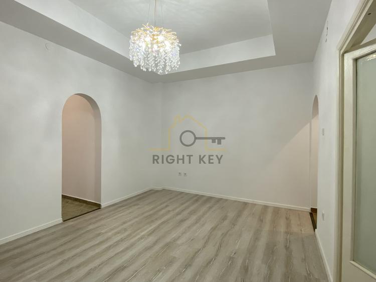Oportunitate! Ap 2 cam in vila interbelica, renovat!
