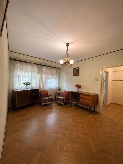 Apartament luminos, 2 camere semidecomandate, parter – Parfumul Teilor
