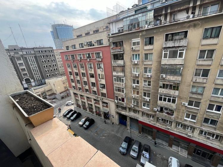 Apartament cu 3 camere cu vedere pe Regina Elisabeta / Ultracentral / Risc 1