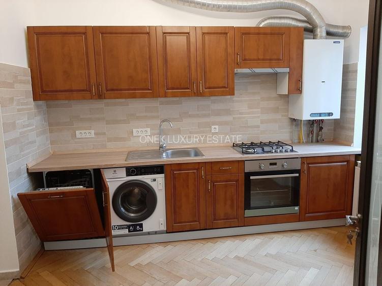 Apartament in vila de vanzare 3 camere ultracentral - 2