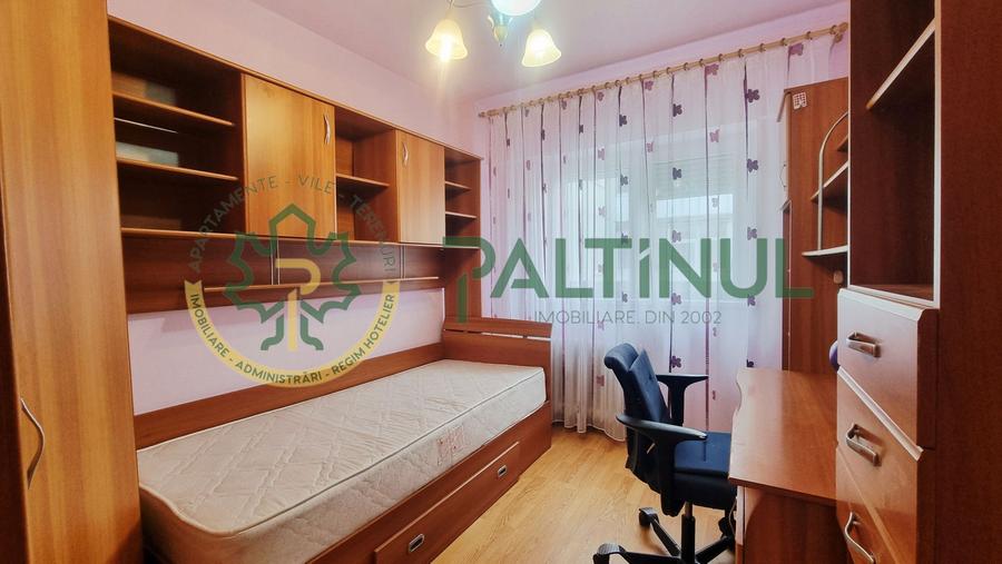 Apartament de inchiriat 4 camere, 90 mp, decomandat, etaj 3, Sibiu