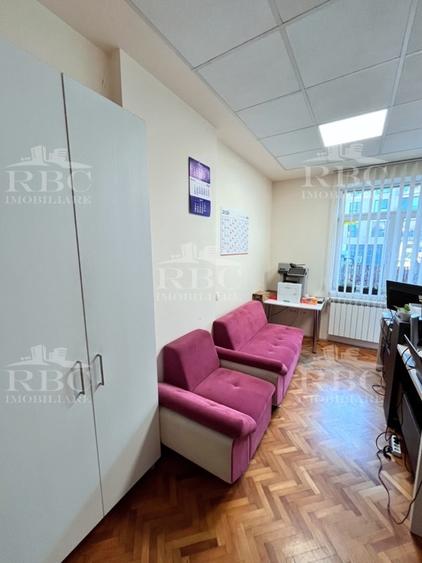Spatiu birou pretabil si cabinet medical cu 2 parcari Semicentral