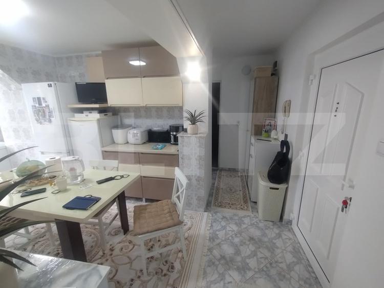 Apartament 2 camere,48mp,decomandat,etaj 3,zona centrala Nasaud