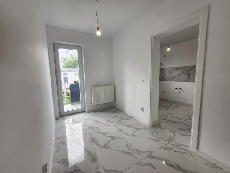 APARTAMENT 1 CAMERA, DECOMANDAT , ETAJ 1 , LOC DE PARCARE INCLUS, COMISION 0