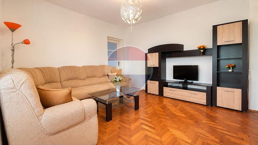 Casă de vânzare | 5 camere| Teren 428 mp | Voluntari, lângă Școala 1