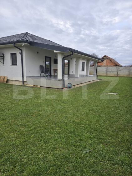 Casa 3 camere, 200 mp, Lazuri