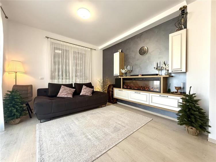Apartament tip Penthouse, 3 camere, terasa 50mp – Coresi