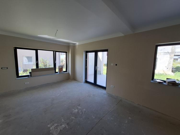 Casa P+1E+pod 105mp teren 435mp predare la cheie Cumpana