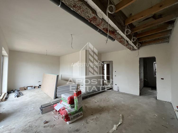 DE VANZARE casa alipita in Covaci cu curte mare - 8