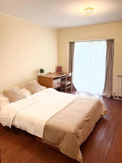 Duplex spatios la Piata Unirii, 122 mp, 3 sau 4 camere, centrala, metrou 400 m