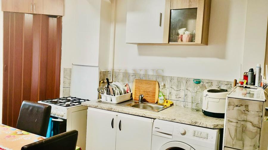Apartament 2 camere,decomandat,parter,zona Sud