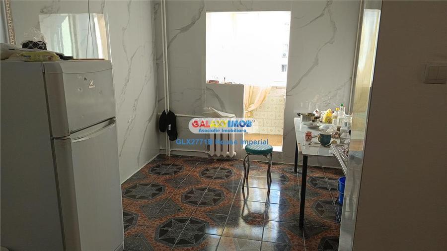 Apartament 3 camere decomandat ,Bld Basarabia - 2
