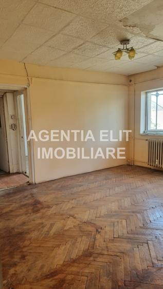 Apartament 3 camere, zona Bucovina