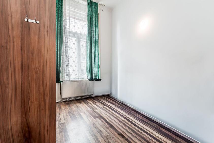Apartament ultracentral cu 3 camere plus un bonus Comision 0
