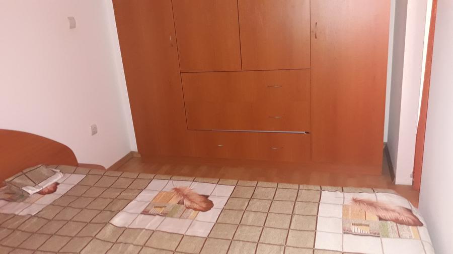 Inchiriez apartament 2 camere zona UTA Ared