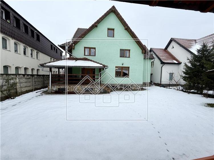 Spatiu de birouri - 9 camere - 250 mp utili - Selimbar