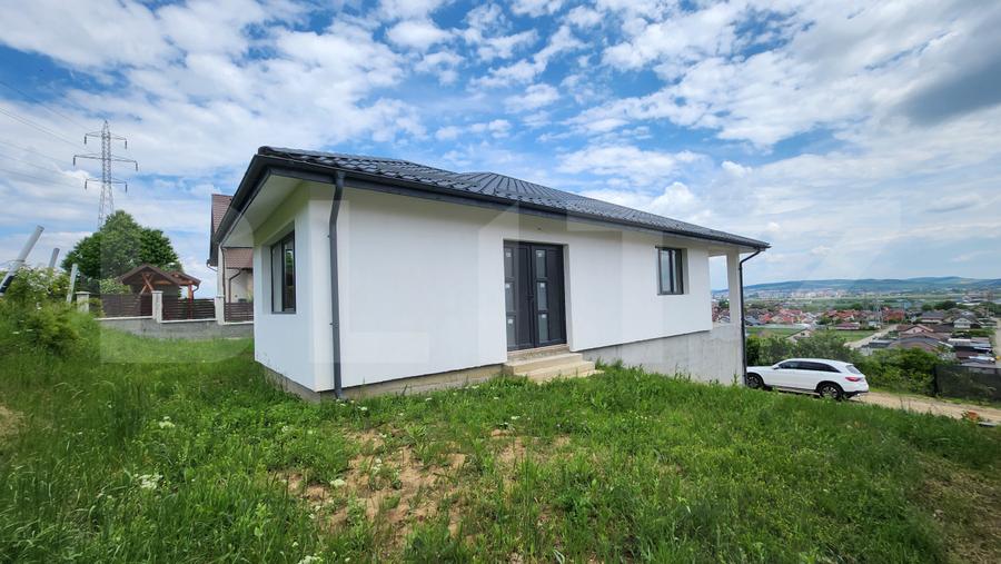 Casa pe un singur nivel, 180 mp, zona Nazna