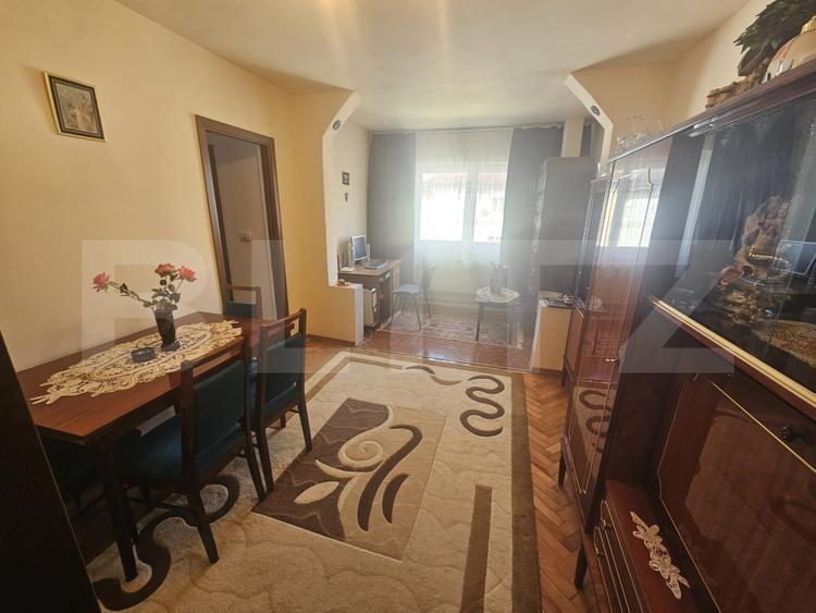 Apartament de vanzare 4 camere - Beclean