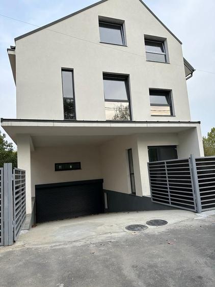 Clădire nou construită, destinatie comercială, Sisesti - Baneasa