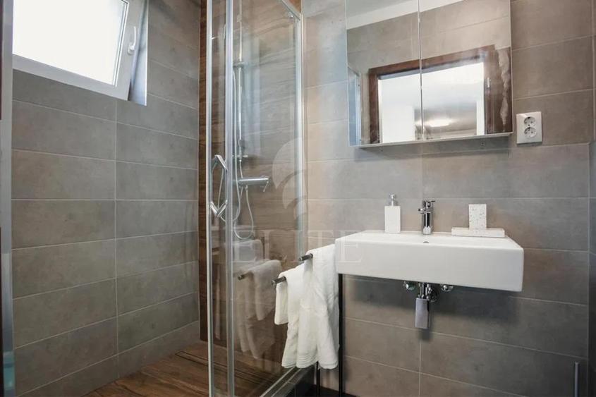 Apartament 3 camere în zona BAZA SPORTIVA SOPOR