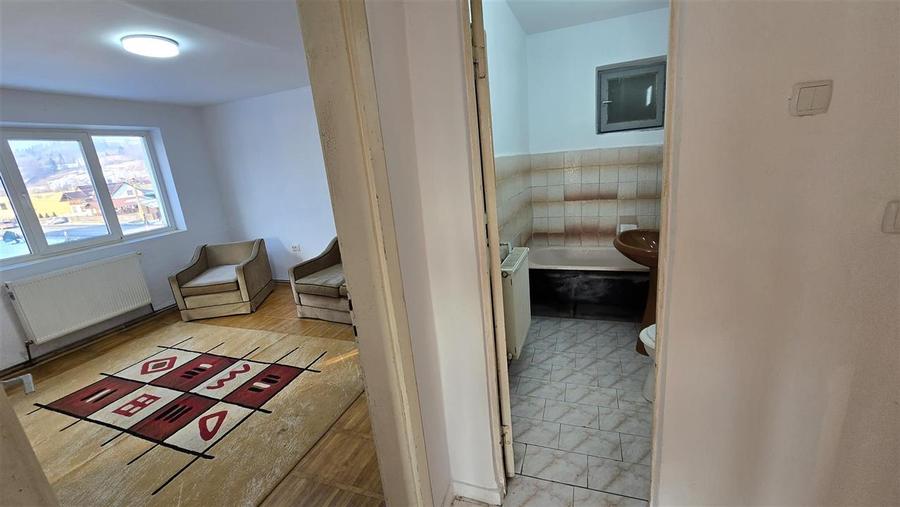 Apartament 3 camere Suceava Molid De Vanzare!
