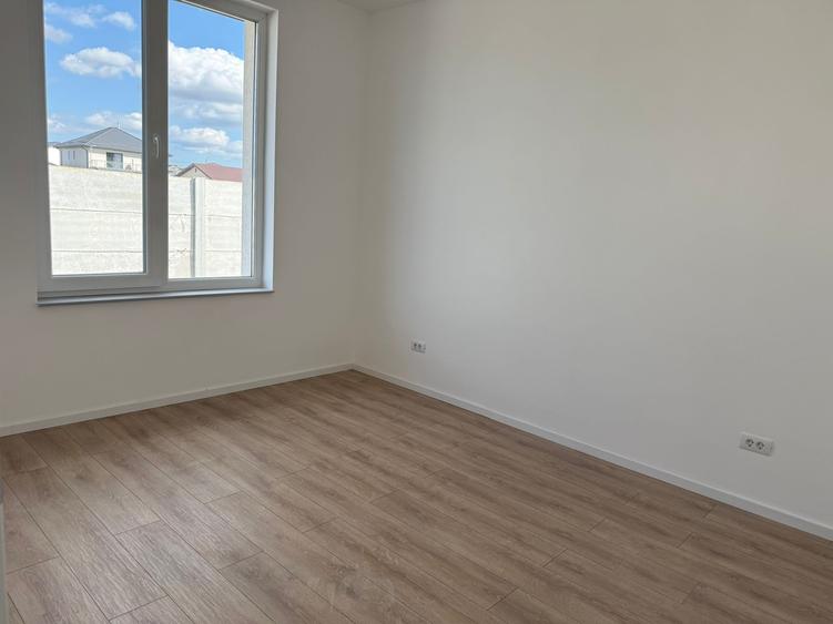 Casa 4 camere, 2 bai, 106 mp utili, Teren 430 mp, Berceni Str Fluturilor