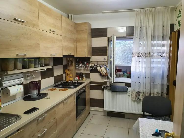 13 Septembrie, Sebastian, Novaci, 77 mp, bloc 1989 - 11