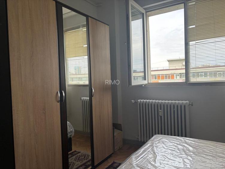 Apartament luminos cu doua camere, 1 mai - 6