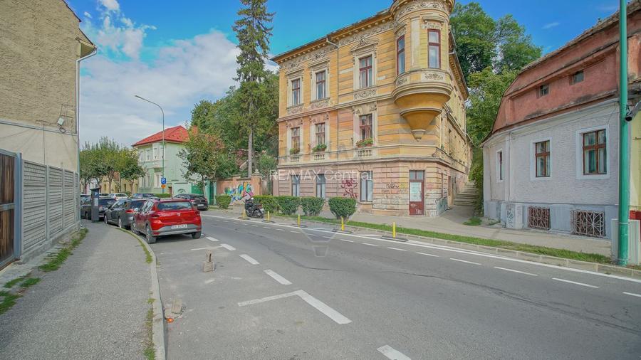 De vânzare, imobil reprezentativ / parțial, strada De Mijloc! - 2