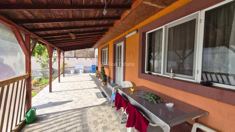 Lazu - casa constructie mixta + teren 515 mp