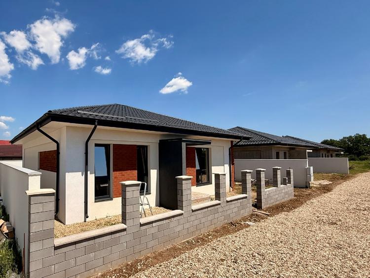 Casa Bragadiru, Parter, 4 camere, 400 mp teren