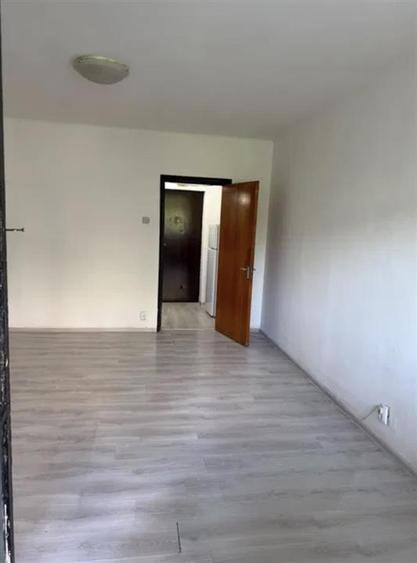 Vanzare Garsoniera Semidecomandata Aparatorii Patriei-Turnu Magurele