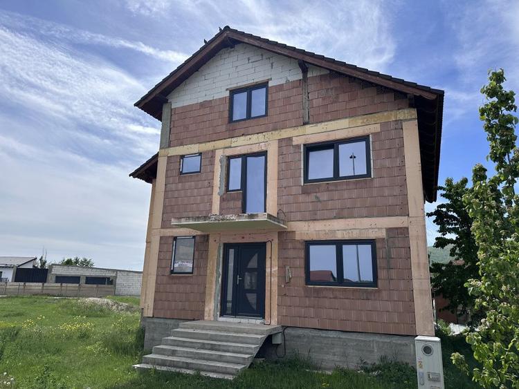 CASA 5 CAMERE I ALBA IULIA I TEREN 1500 MP I SEMIFINISATA I TOATE UTILITATILE I