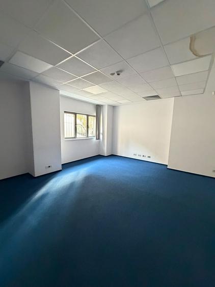 Spatiu comercial parter Notariat Cabinete Medicale Banca