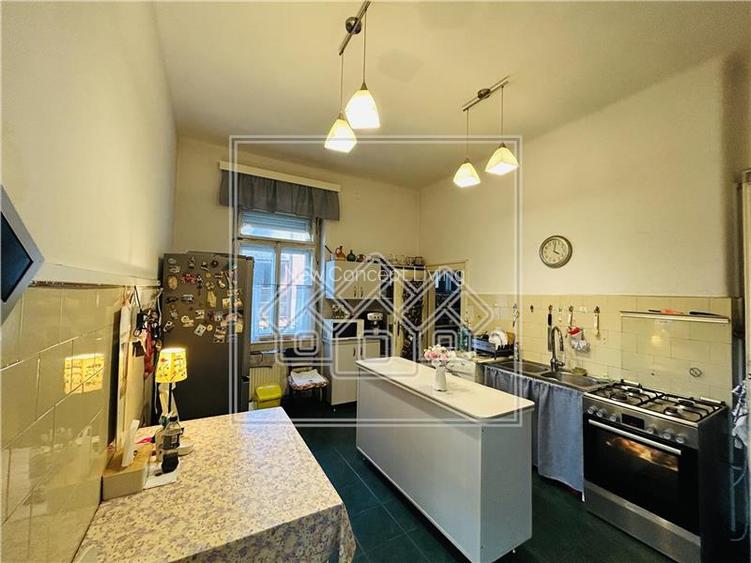 Casa individuala, teren de 900 mp utili, Zona Calea Poplacii - 33