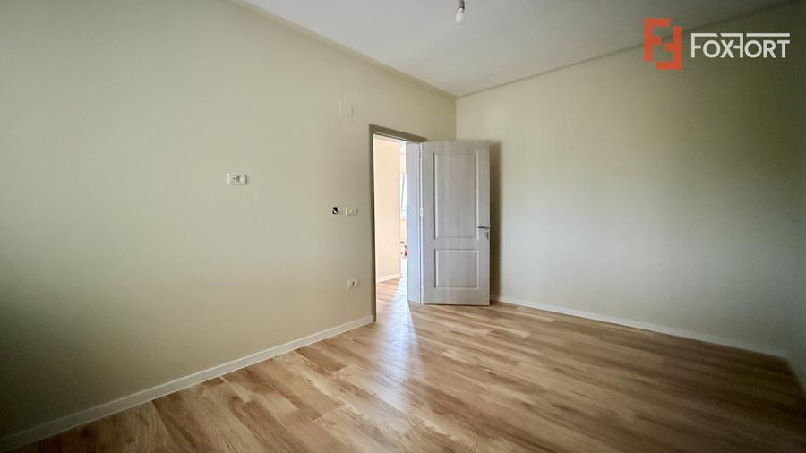 Duplex pe parter 4 camere Ghiroda