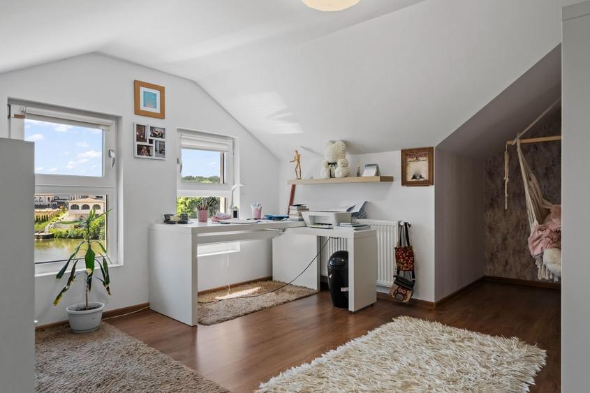 Oportunitate Rară: Vilă pe Lac | 1.898 mp Teren | Piscină