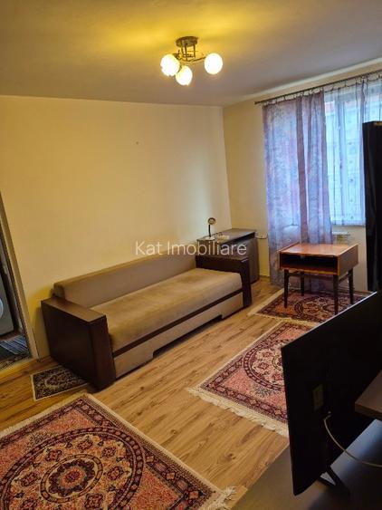 Vand apartament doua camere - 13