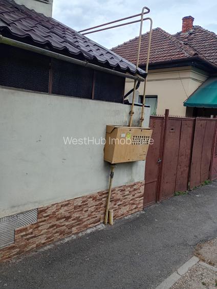 Casa 2 camere, 80 mp utili, 350 mp teren - Lipovei - 2