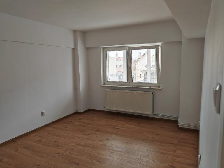 Apartament 2 camere zona Centrul Civic