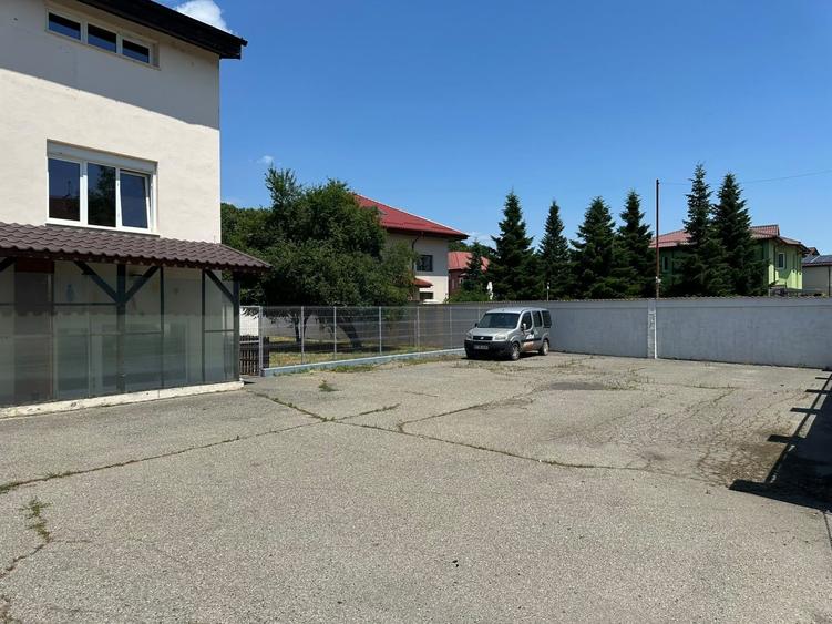 Vila 10 Camere 600mp Teren 1775 mp de Vanzare *Iancu Nicolae*