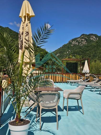 De vanzare, cabana turistica cu restaurant, piscina , si spatiu de cazare!