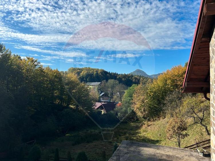 Ocazie!!! Hotel / Pensiune cu 20 camere de vânzare în zona Firiza