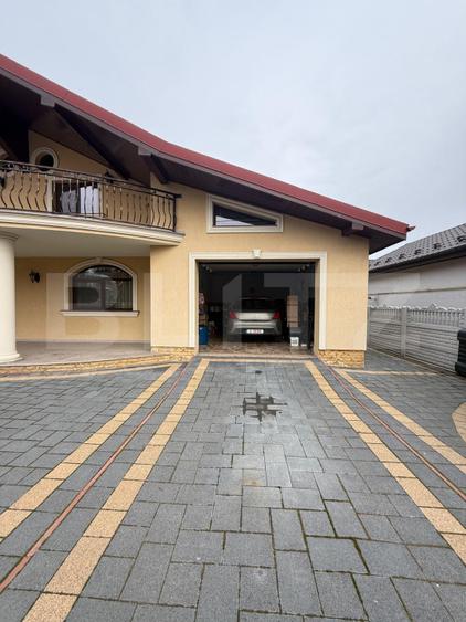Vila de vanzare, 369 mp, zona Găești