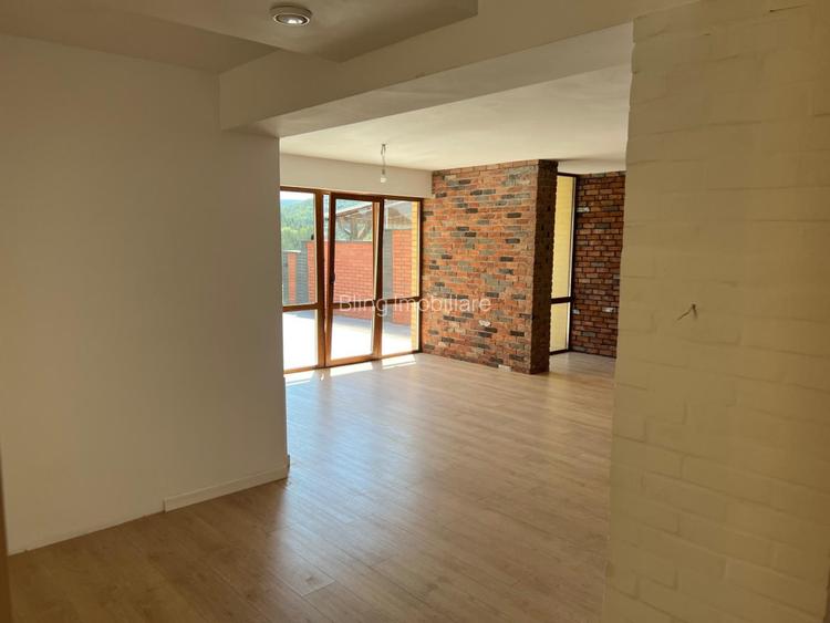 Apartament de 4 camere, 120 mp, terasa de 70 mp, view SUPERB, zona Vivo - 9